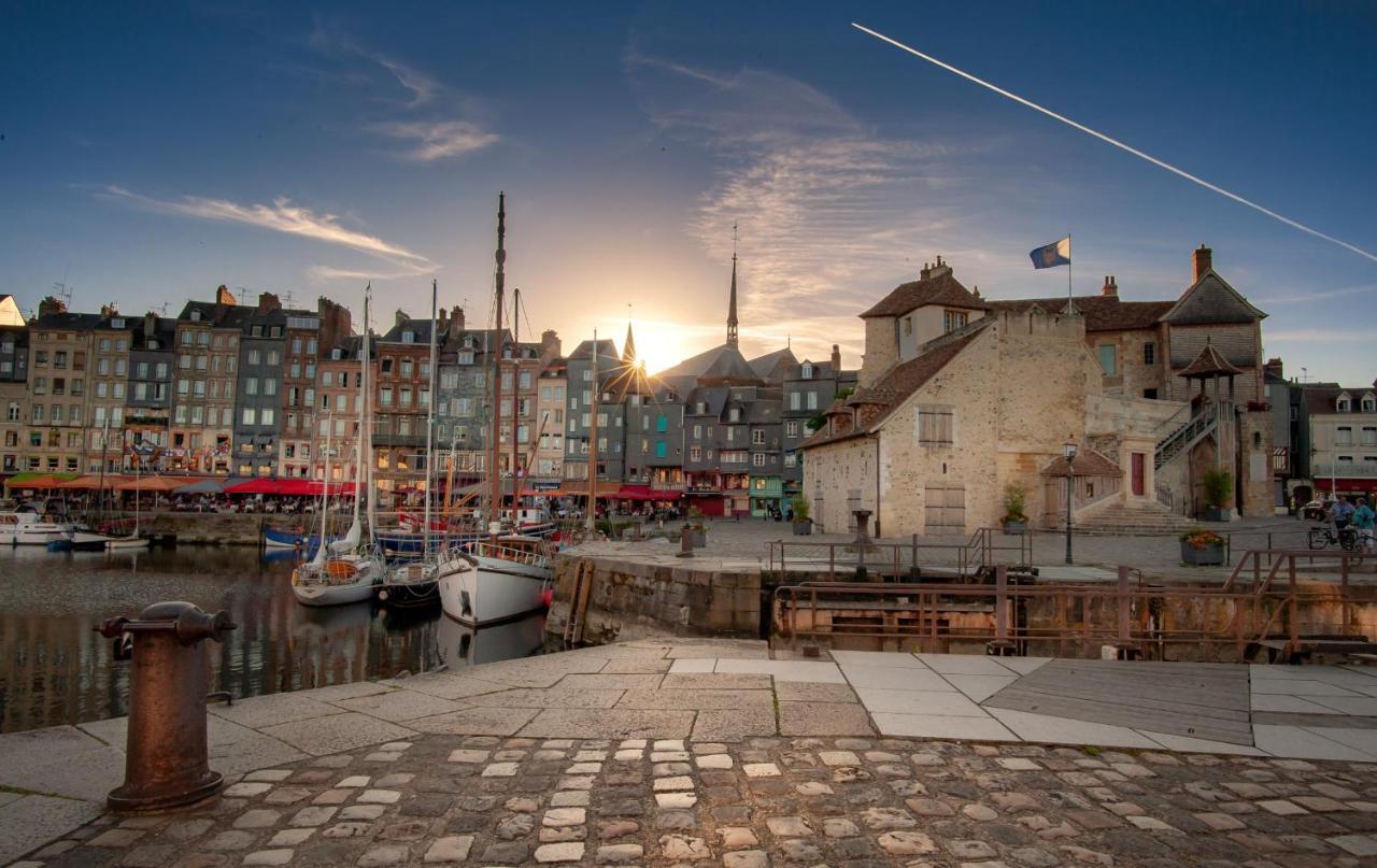 Le Romantica - Les Suites Romantiques Honfleur Exterior photo